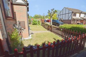 Front Garden Area- click for photo gallery